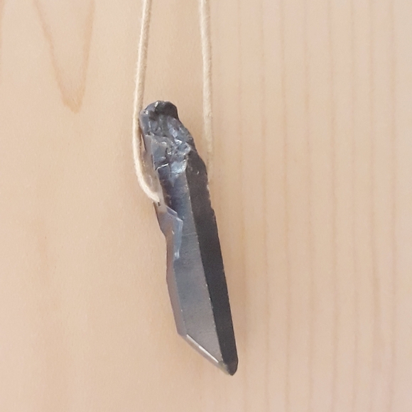 Aura Titanium Quartz Crystal Pendant Necklace - Picture 10 of 14